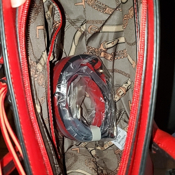 Red La Terre Satchel - Picture 2 of 4